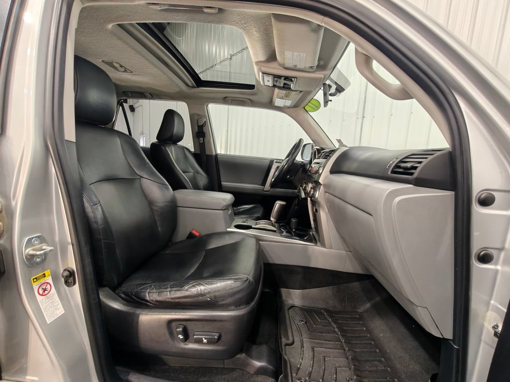 Used 2011 Toyota 4Runner SR5 w/ Premium Pkg w/Leather AWD/4WD image 22