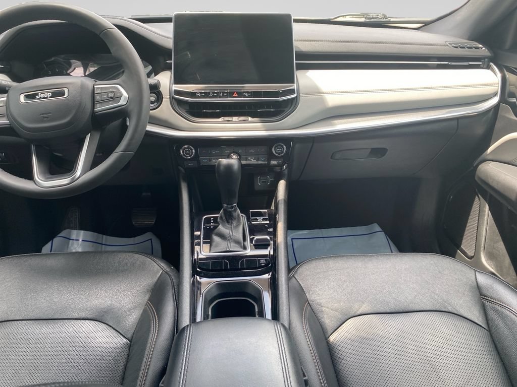 Used 2023 Jeep Compass Limited AWD/4WD image 18