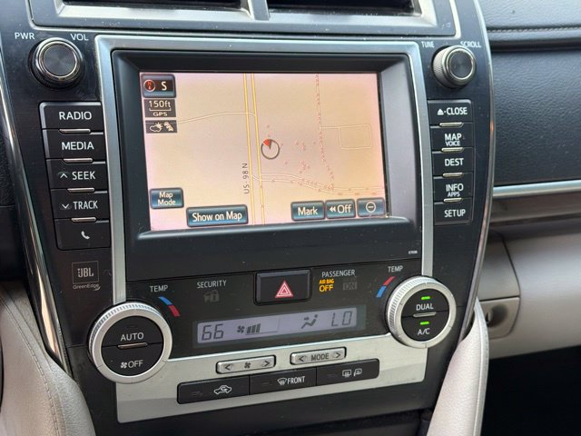 Used 2012 Toyota Camry XLE FWD image 18