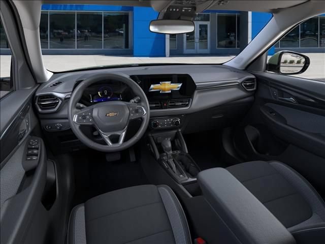 New 2026 Chevrolet TrailBlazer LT w/ Midnight Edition FWD image 15