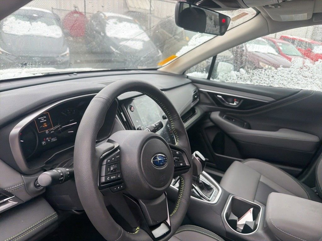 Used 2025 Subaru Outback Onyx Edition image 16