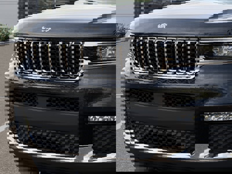 New 2025 Jeep Grand Cherokee L Limited w/ Luxury Tech Group II image 33