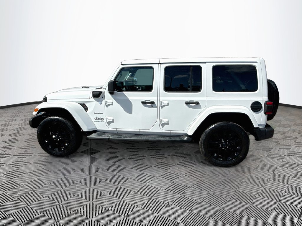 Used 2024 Jeep Wrangler Unlimited Sahara AWD/4WD image 9