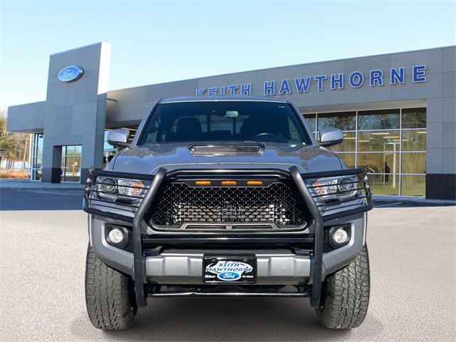 Used 2021 Toyota Tacoma TRD Sport w/ Technology Package image 2