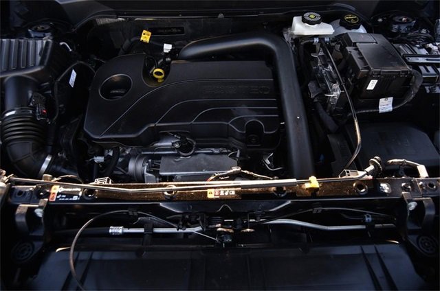 Used 2024 GMC Terrain SLT image 28