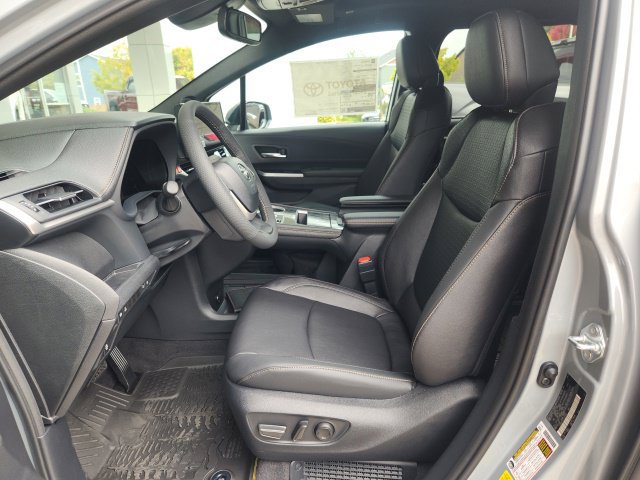 New 2026 Toyota Sienna XLE Woodland Edition AWD/4WD image 17