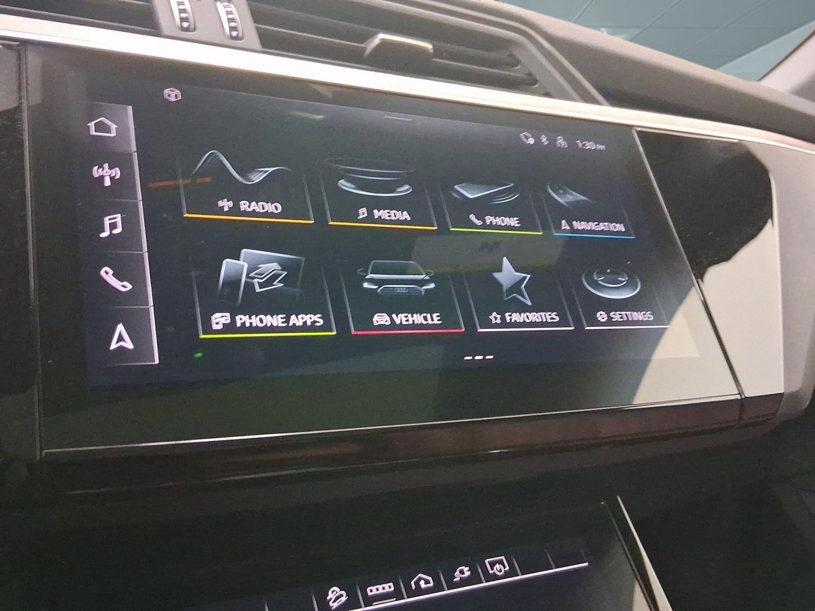 Used 2022 Audi e-tron Premium Plus w/ Premium Plus Package image 20