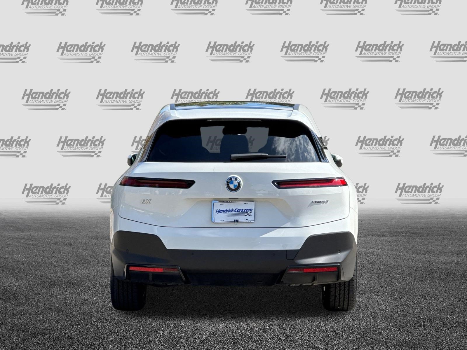 Certified 2024 BMW iX xDrive50 AWD/4WD image 6