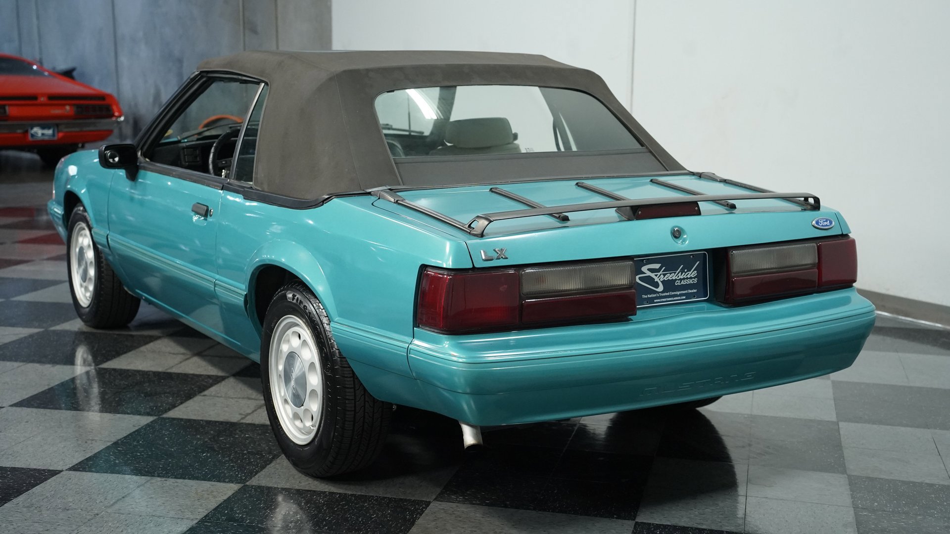 Used 1992 Ford Mustang LX image 8