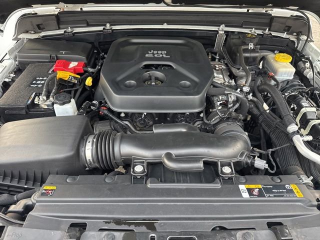 Used 2022 Jeep Wrangler Unlimited Sahara w/ LED Lighting Group image 28