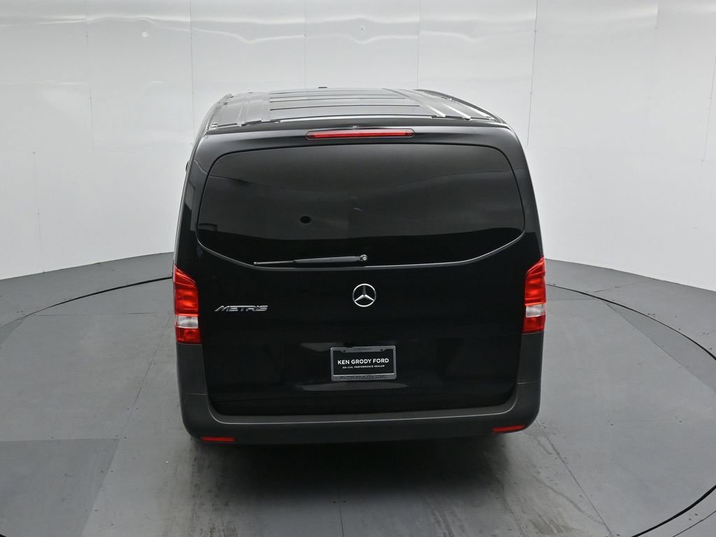 Used 2023 Mercedes-Benz Metris Passenger image 38