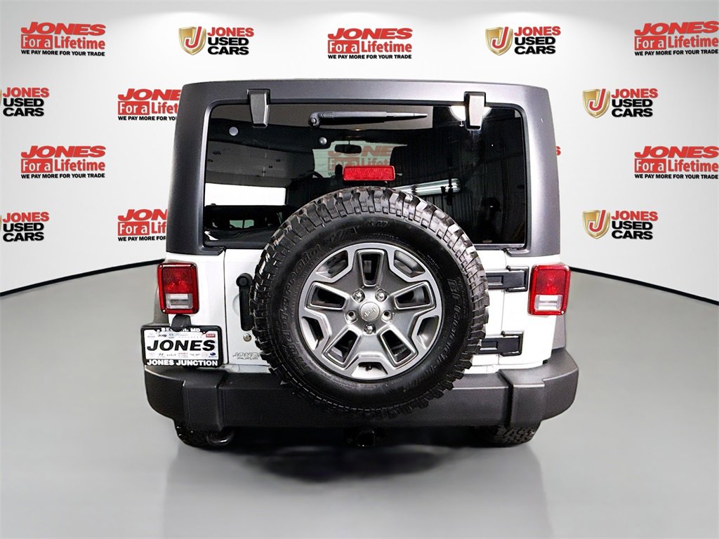 Used 2017 Jeep Wrangler Unlimited Rubicon w/ Connectivity Group image 13