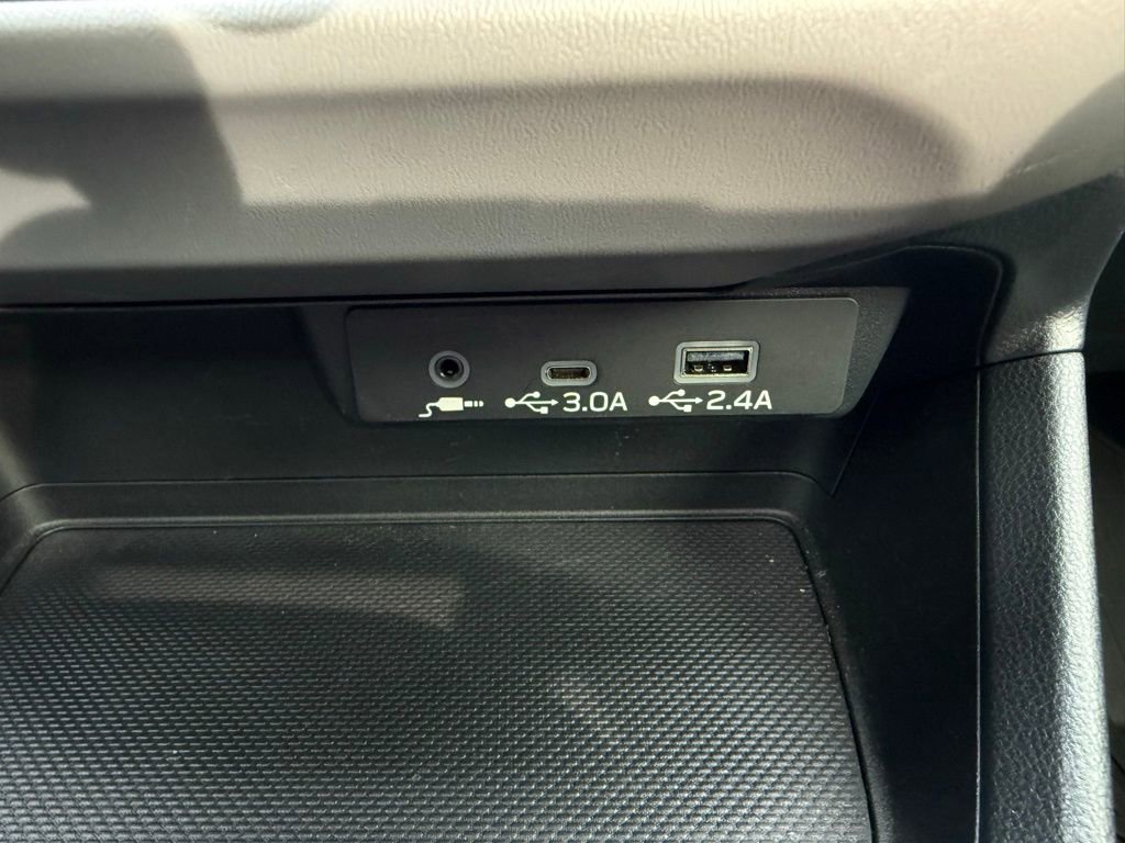 Used 2024 Subaru Crosstrek 2.0i Premium image 28