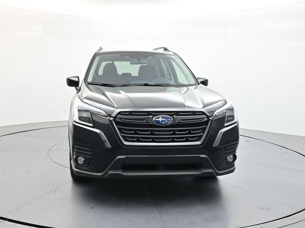 Used 2024 Subaru Forester Premium image 2