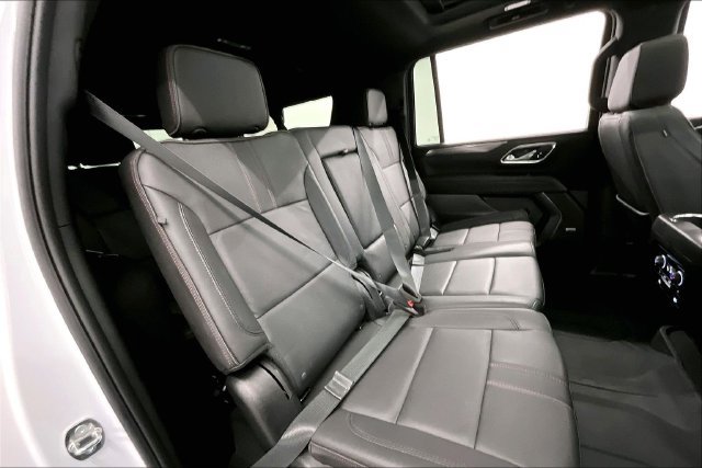 Used 2024 Chevrolet Suburban RST w/ Luxury Package AWD/4WD image 27