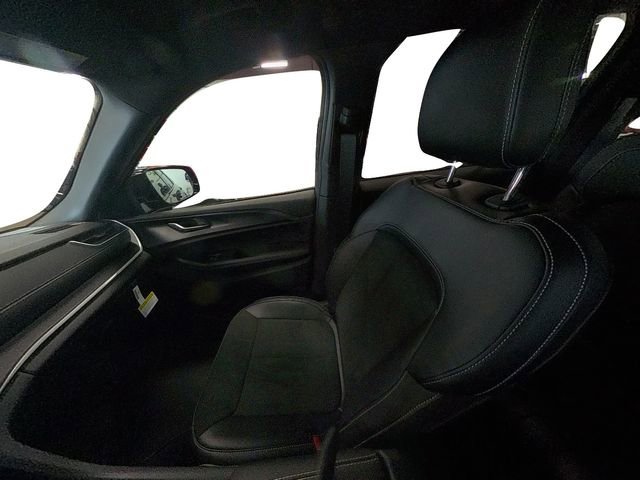 New 2025 Jeep Grand Cherokee Altitude image 35