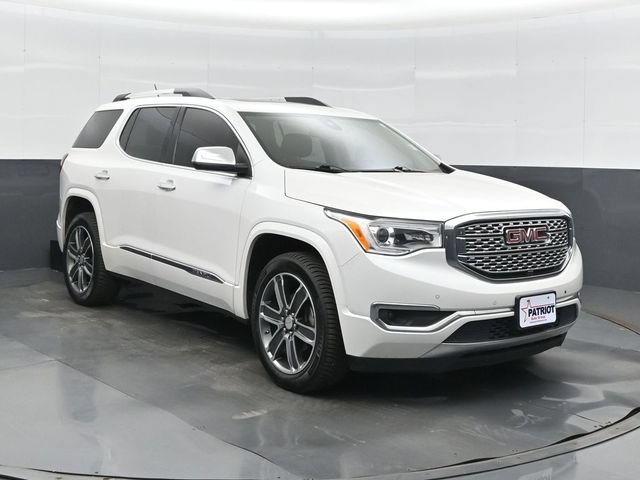 Used 2019 GMC Acadia Denali w/ Technology Package FWD image 6