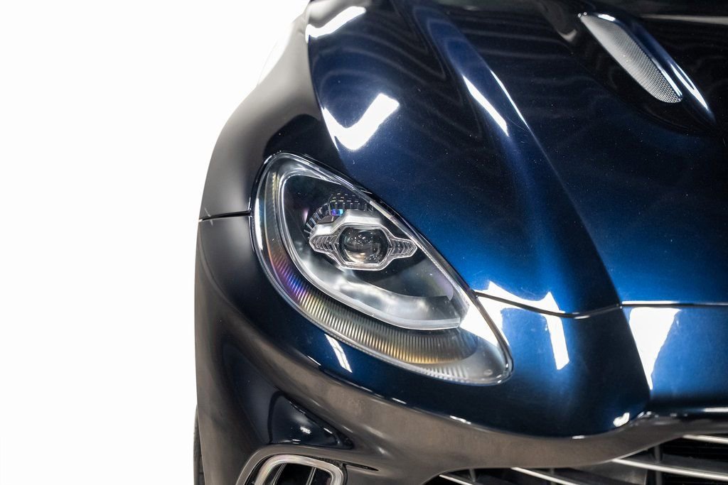 Used 2021 Aston Martin DBX image 8