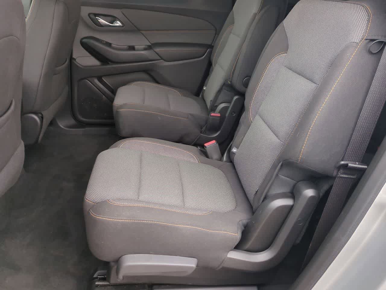 Used 2019 Chevrolet Traverse LT w/ LPO, Floor Liner Package AWD/4WD image 18