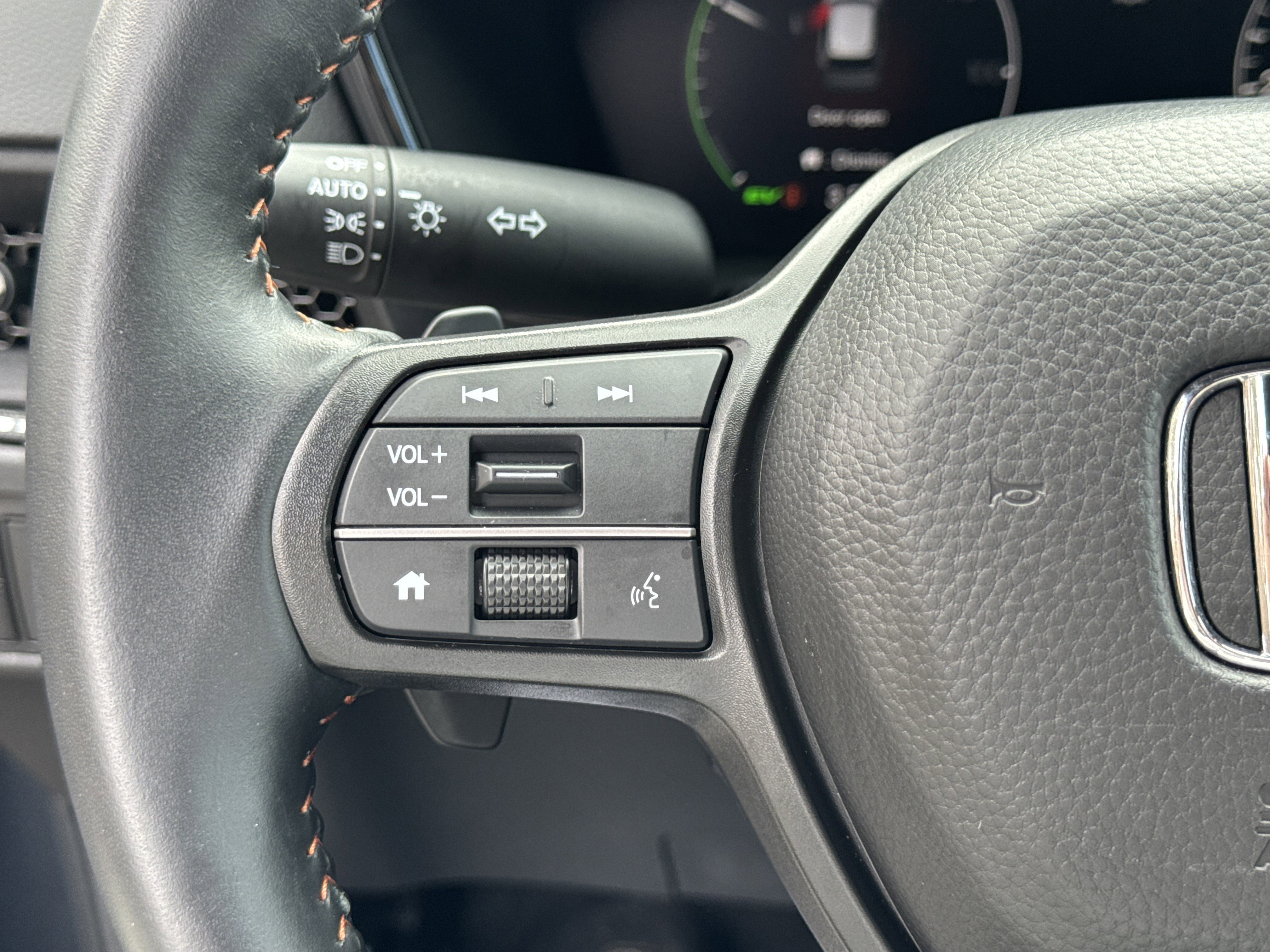 Used 2025 Honda CR-V Sport-L image 25