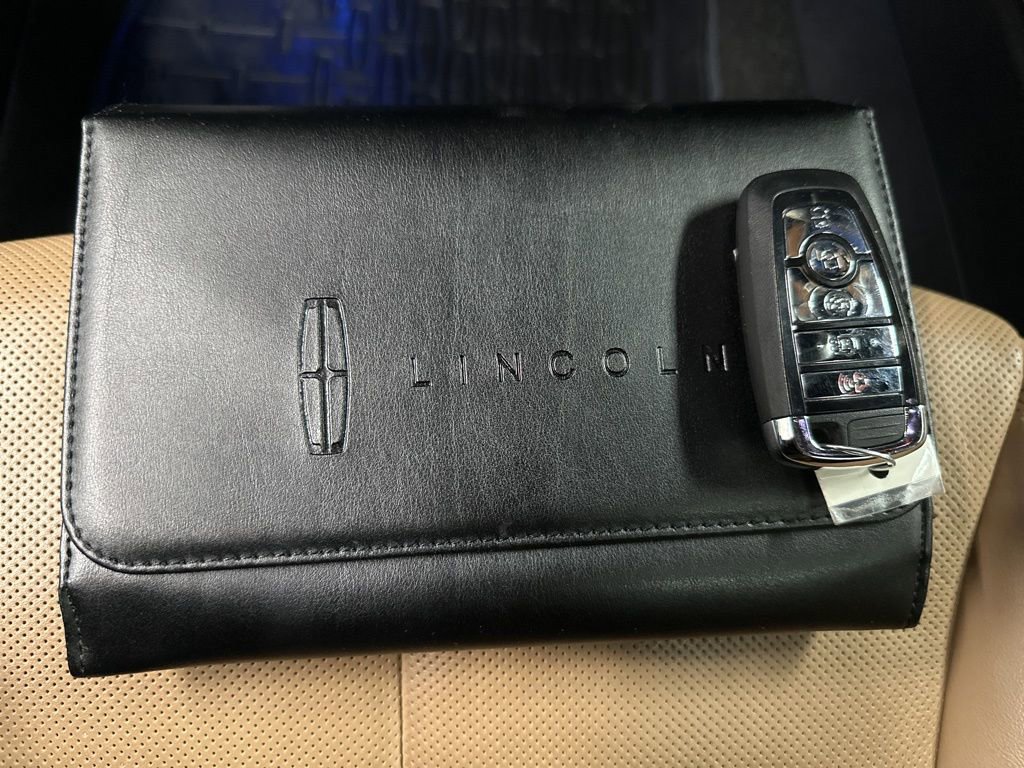 Used 2023 Lincoln Corsair Reserve w/ Equipment Group 202A AWD/4WD image 42