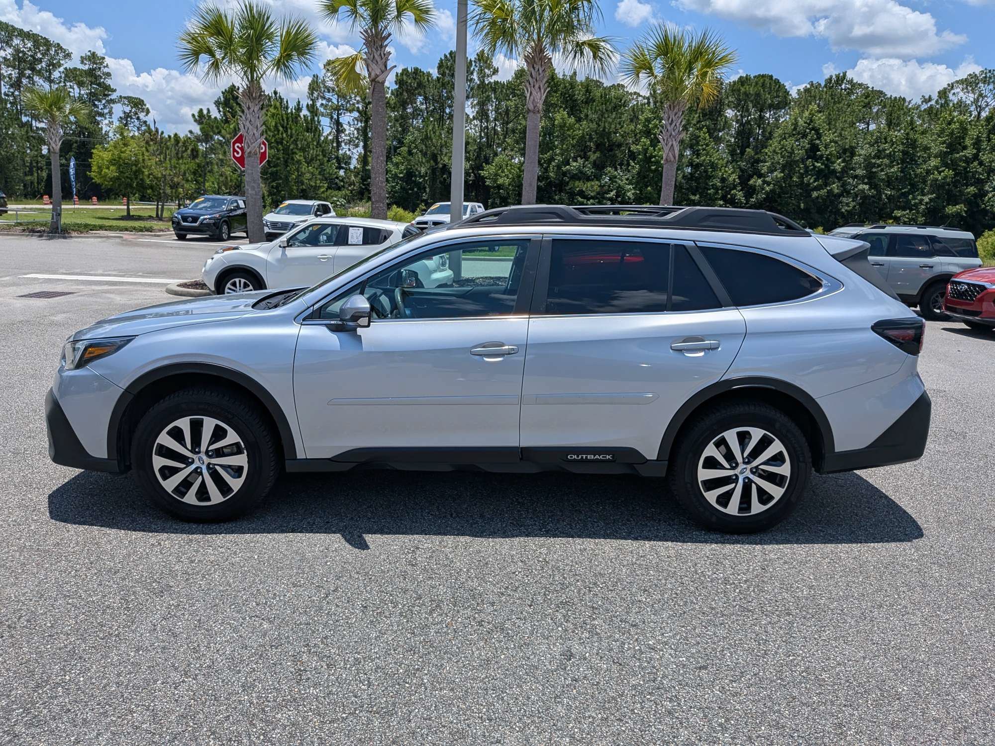 Used 2022 Subaru Outback Premium AWD/4WD image 7