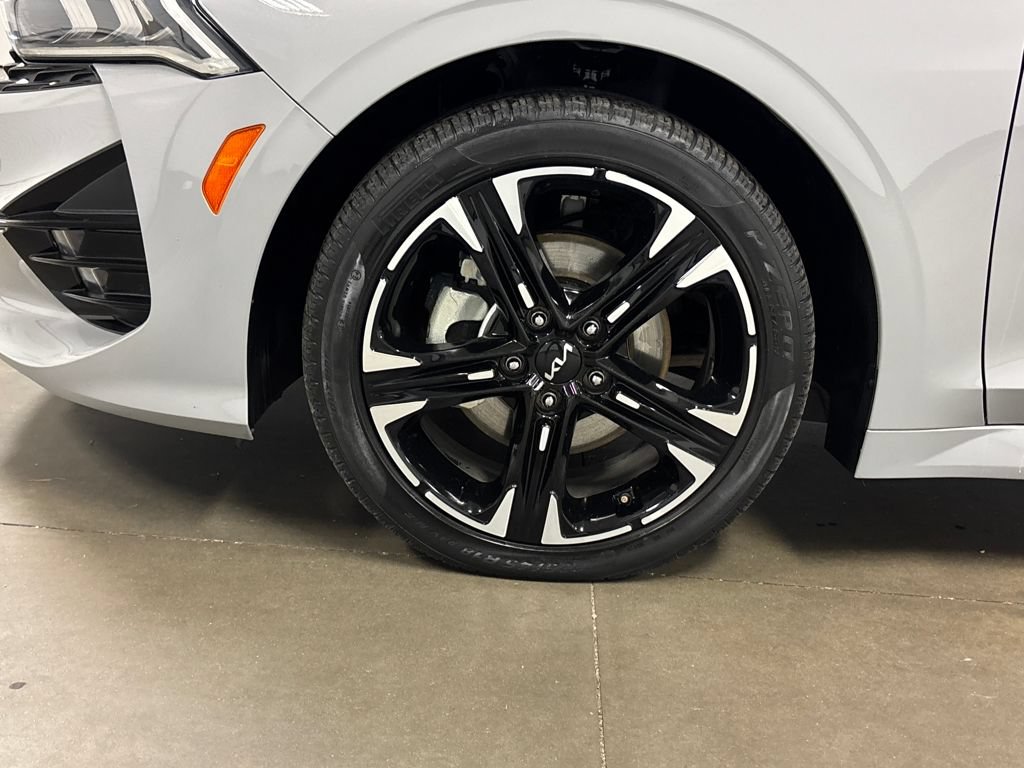 Used 2024 Kia K5 GT-Line w/ GT-Line Premium Package FWD image 9