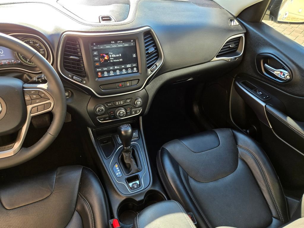 Used 2022 Jeep Cherokee Latitude Lux w/ Sun & Sound Group image 17