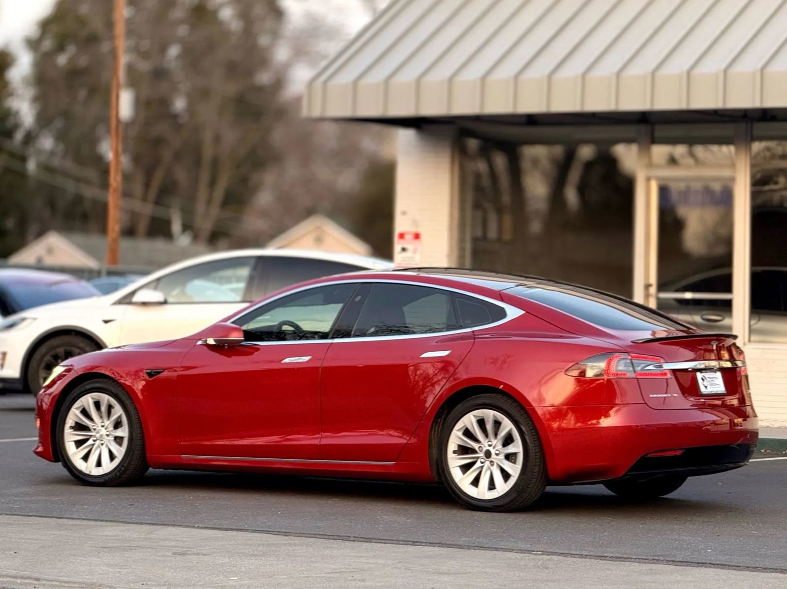 Used 2017 Tesla Model S 90D image 7
