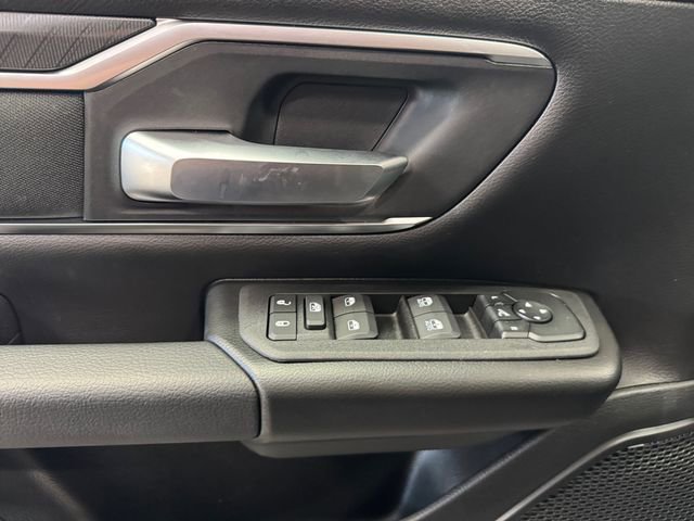 New 2026 RAM 1500 4x4 Crew Cab image 8
