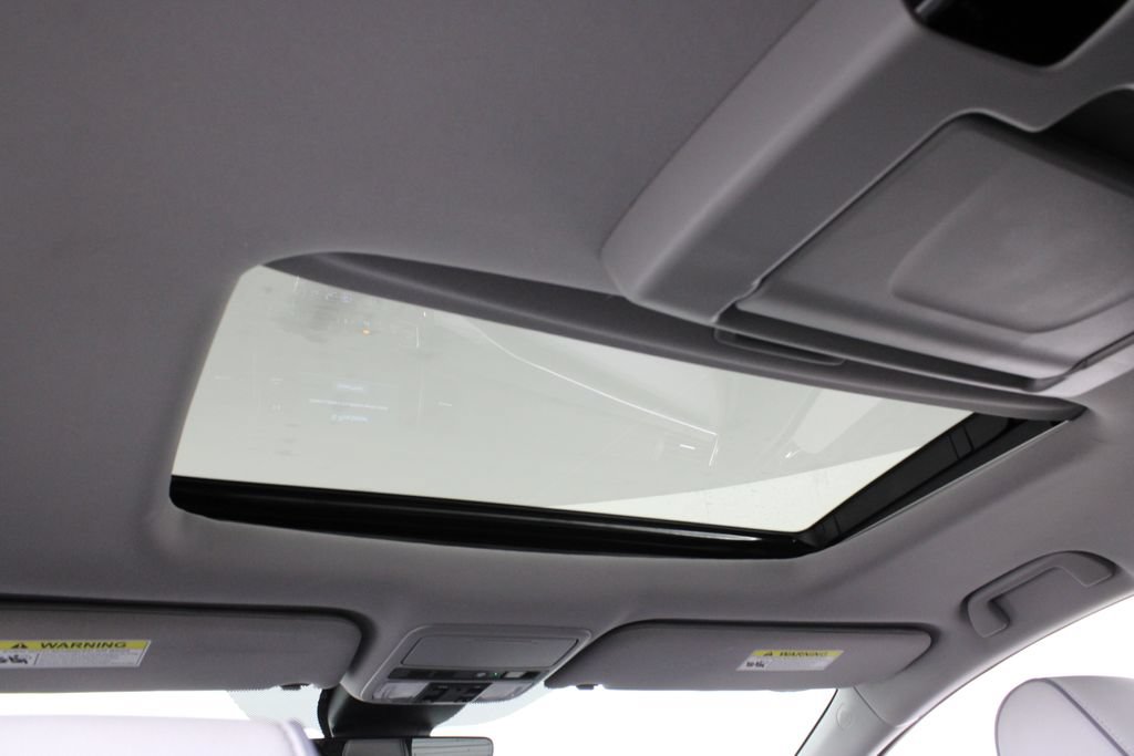 Used 2023 Honda Odyssey Elite image 23