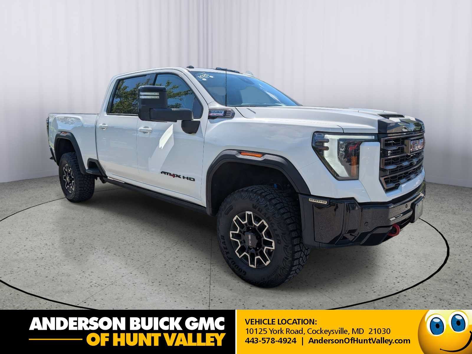 Used 2025 GMC Sierra 2500 AT4X AWD/4WD image 1