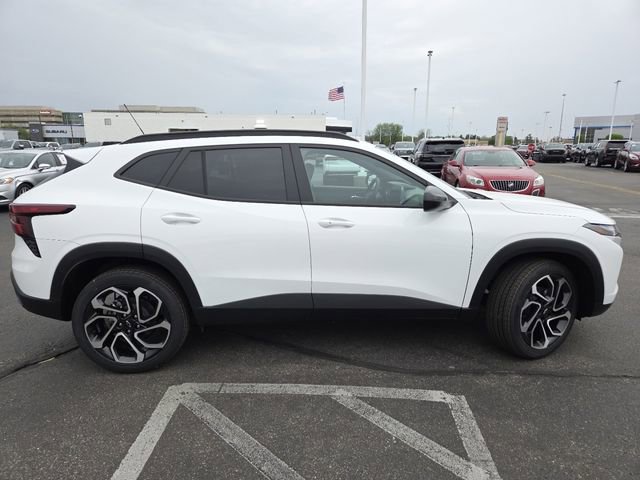 New 2026 Chevrolet Trax RS w/ Driver Confidence Package FWD image 24