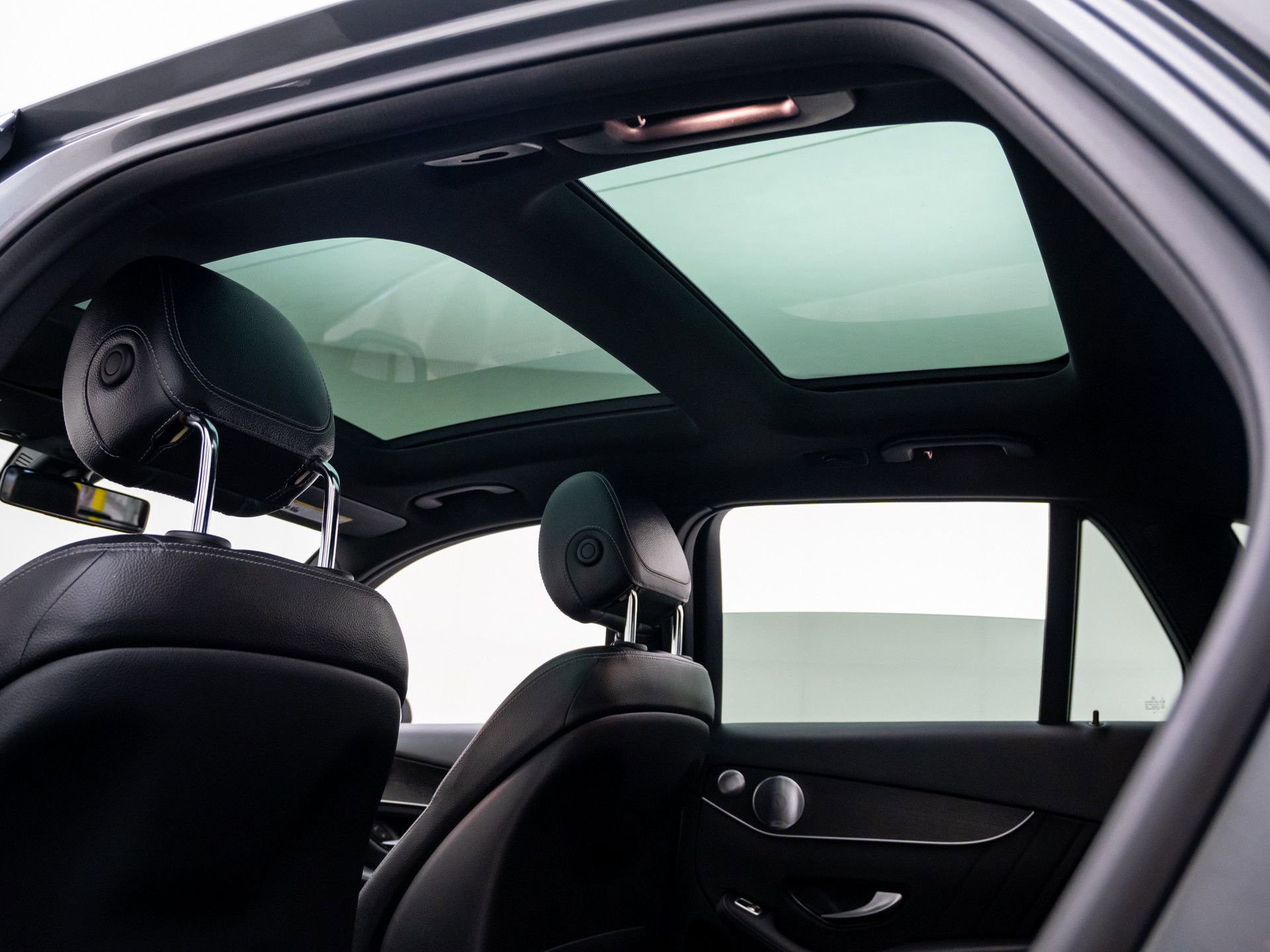 Used 2020 Mercedes-Benz GLC 300 4MATIC image 17