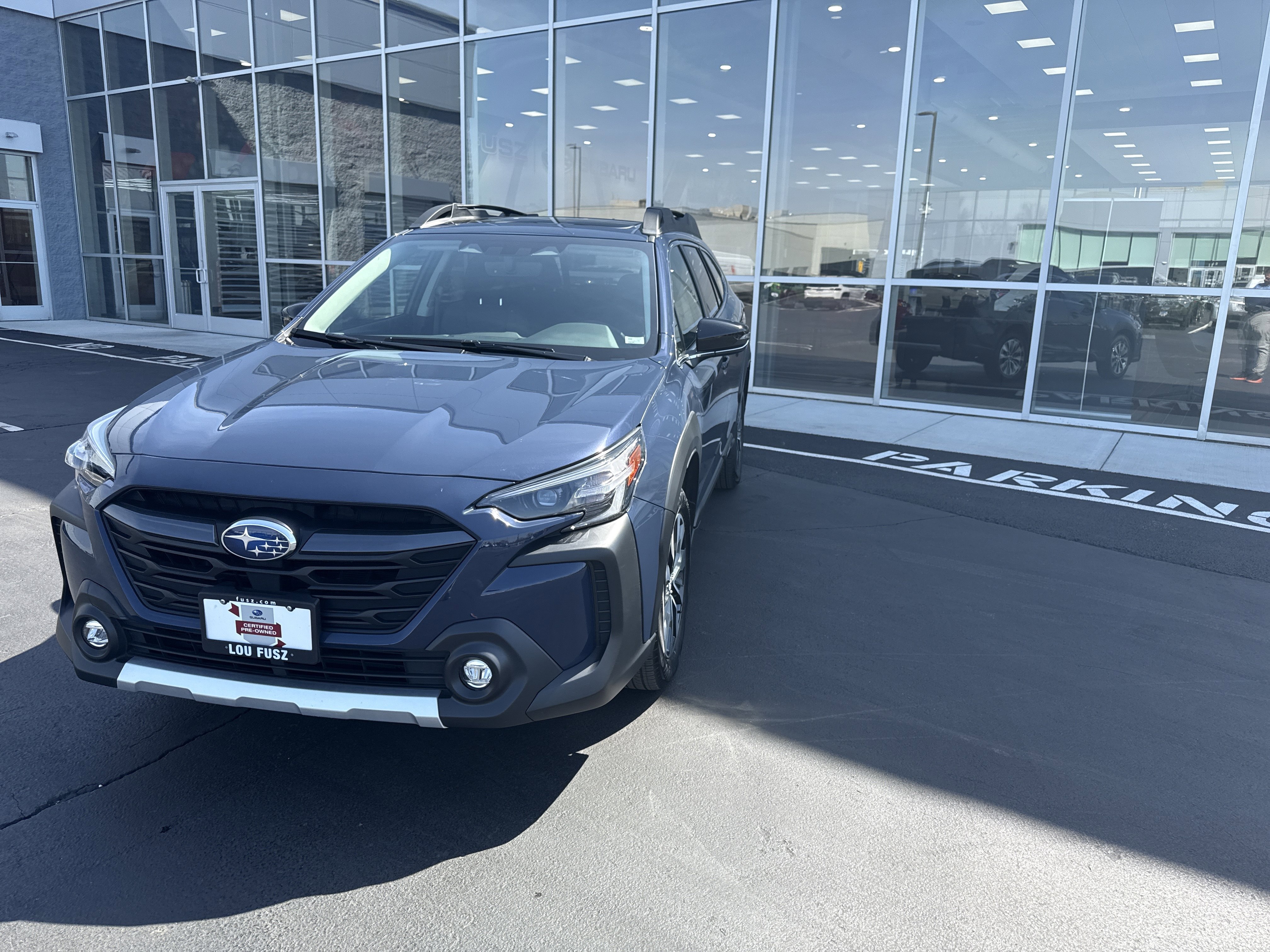 Used 2025 Subaru Outback Limited XT image 2