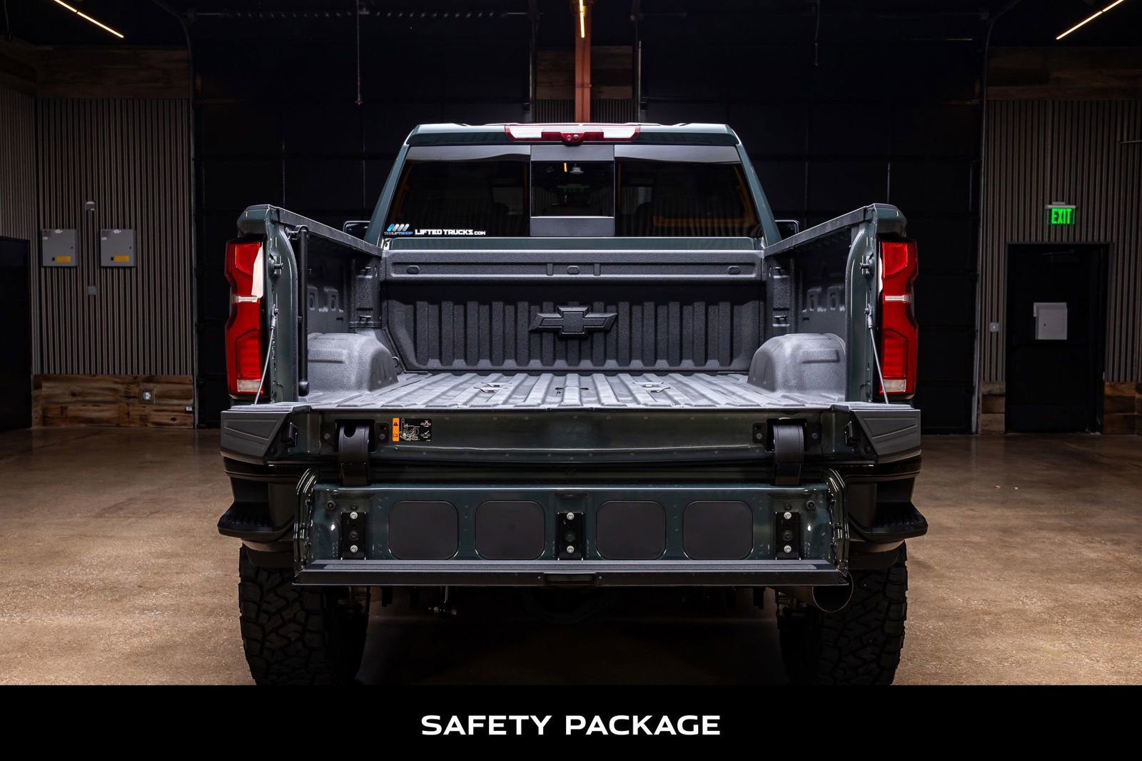 Used 2025 Chevrolet Silverado 2500 LTZ w/ Trail Boss Package image 9