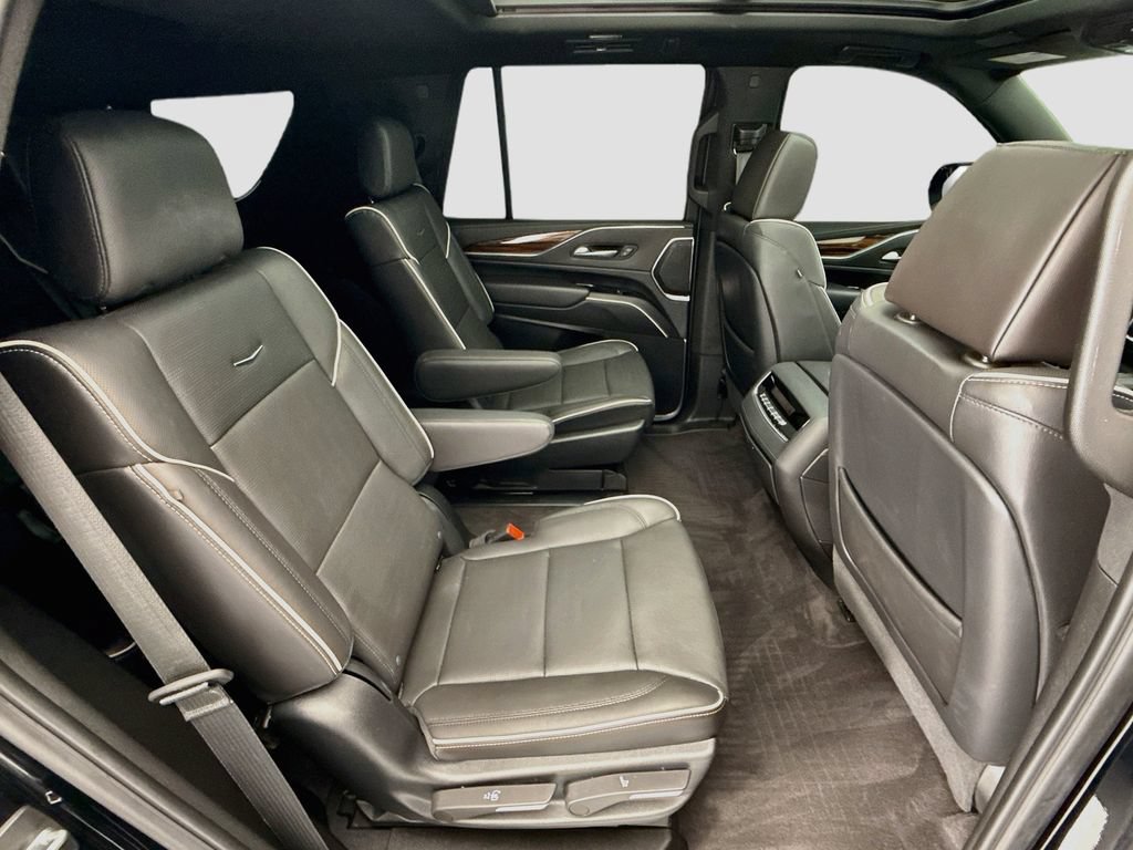 Used 2023 Cadillac Escalade Premium Luxury w/ LPO, Floor Liner Package AWD/4WD image 21