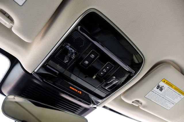 New 2026 Land Rover Range Rover SE AWD/4WD image 33
