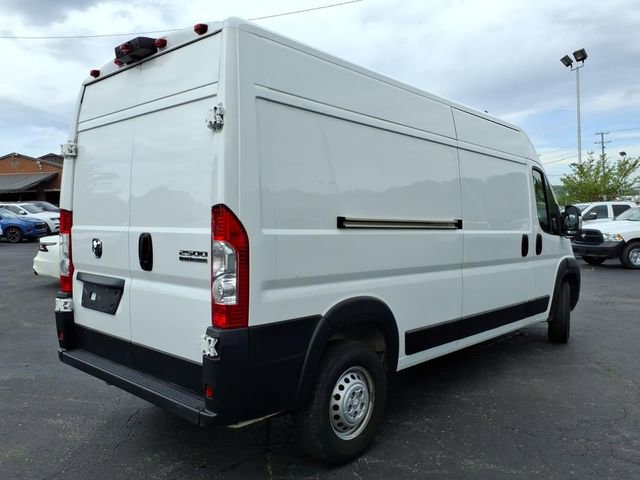 Used 2024 RAM ProMaster 2500 w/ Convenience Group image 20