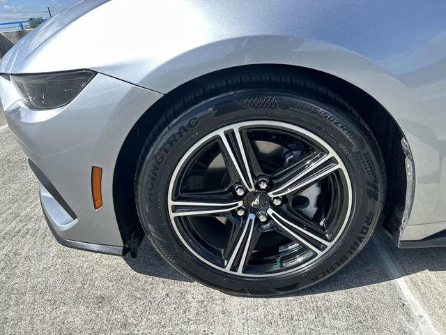 Used 2025 Ford Mustang Premium RWD image 11