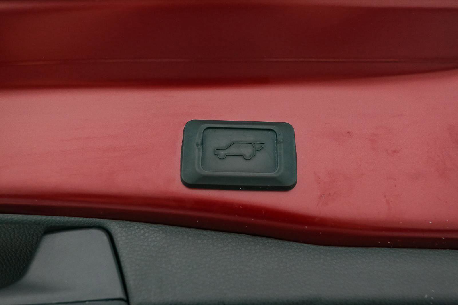 Used 2024 Toyota RAV4 XLE w/ Convenience Package image 13