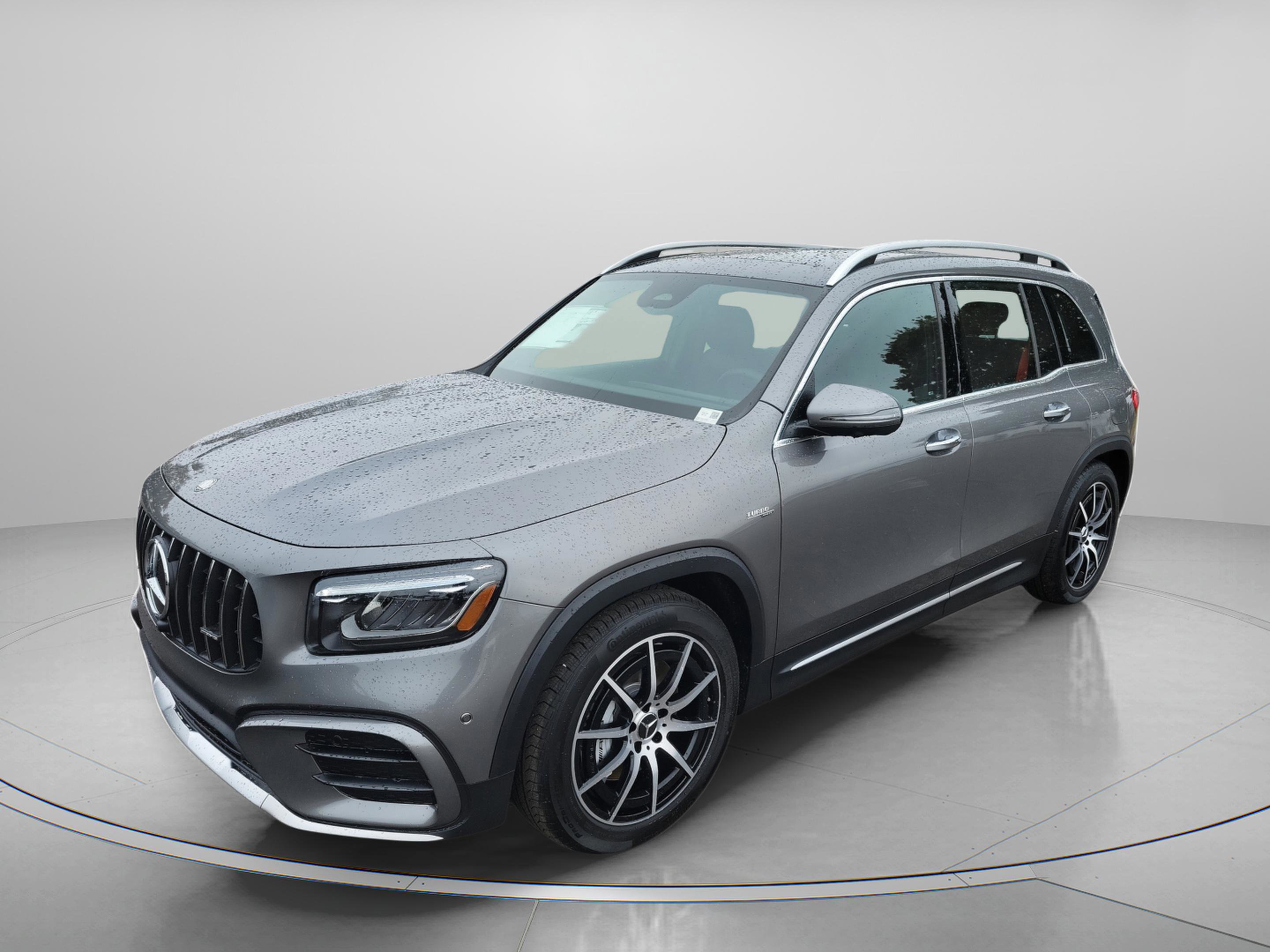 New 2026 Mercedes-Benz GLB 35 AMG 4MATIC image 2