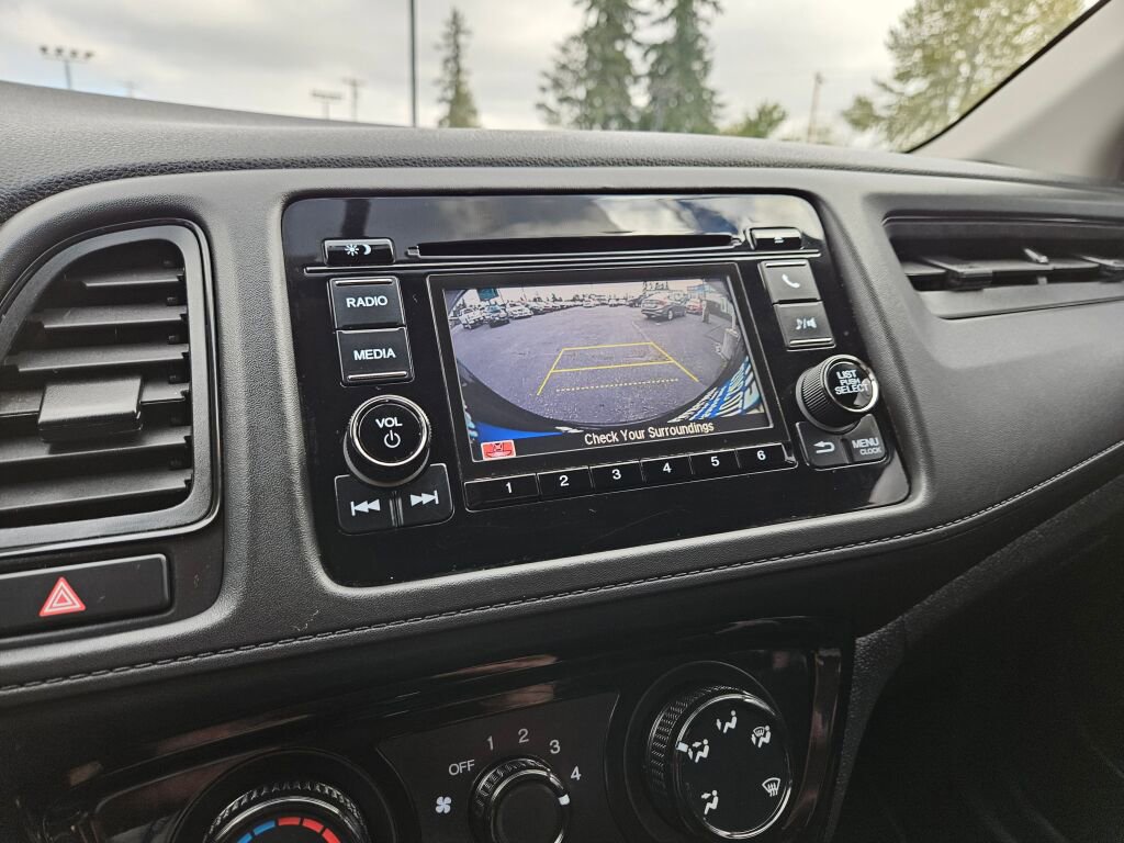 Used 2019 Honda HR-V LX image 22