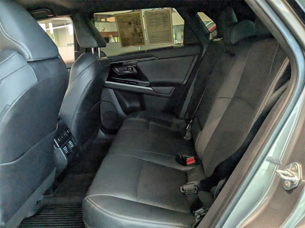 Used 2025 Subaru Solterra Limited w/ Limited Convenience Package image 10