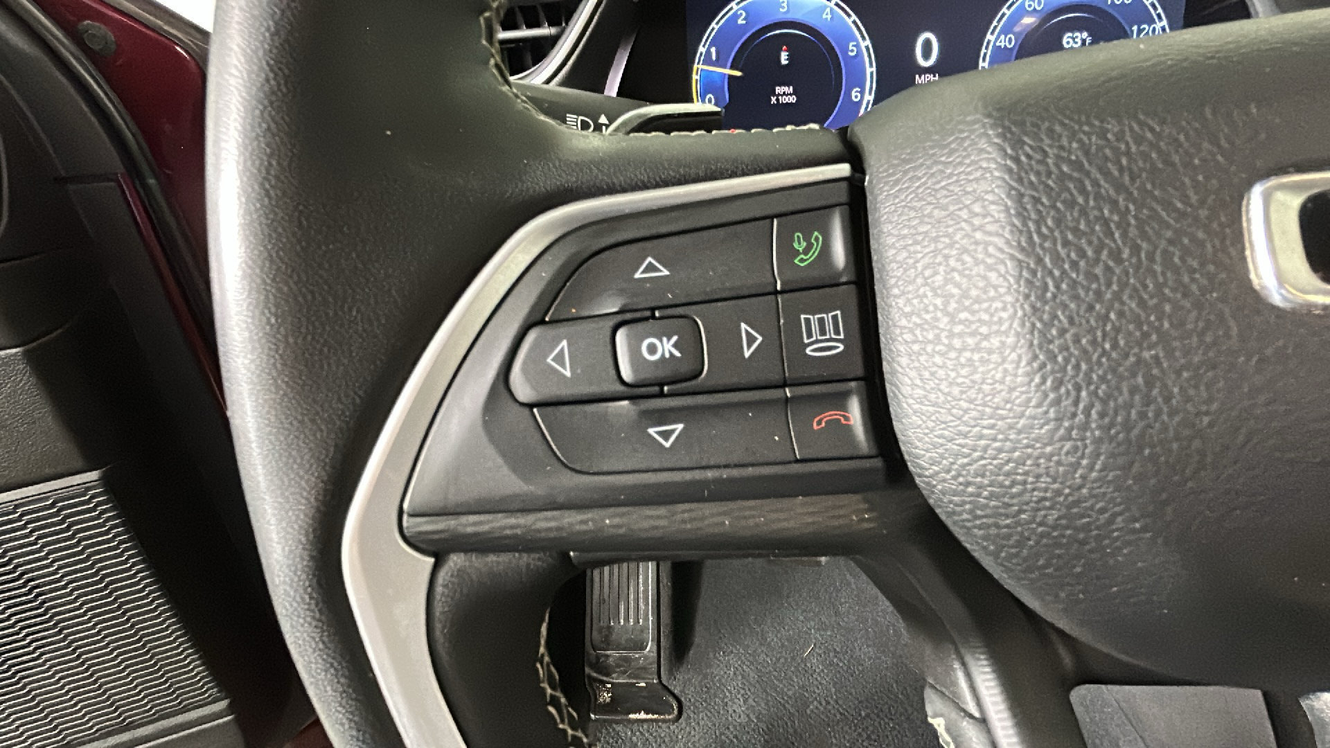 Used 2023 Jeep Grand Cherokee Laredo w/ Luxury Tech Group I AWD/4WD image 20