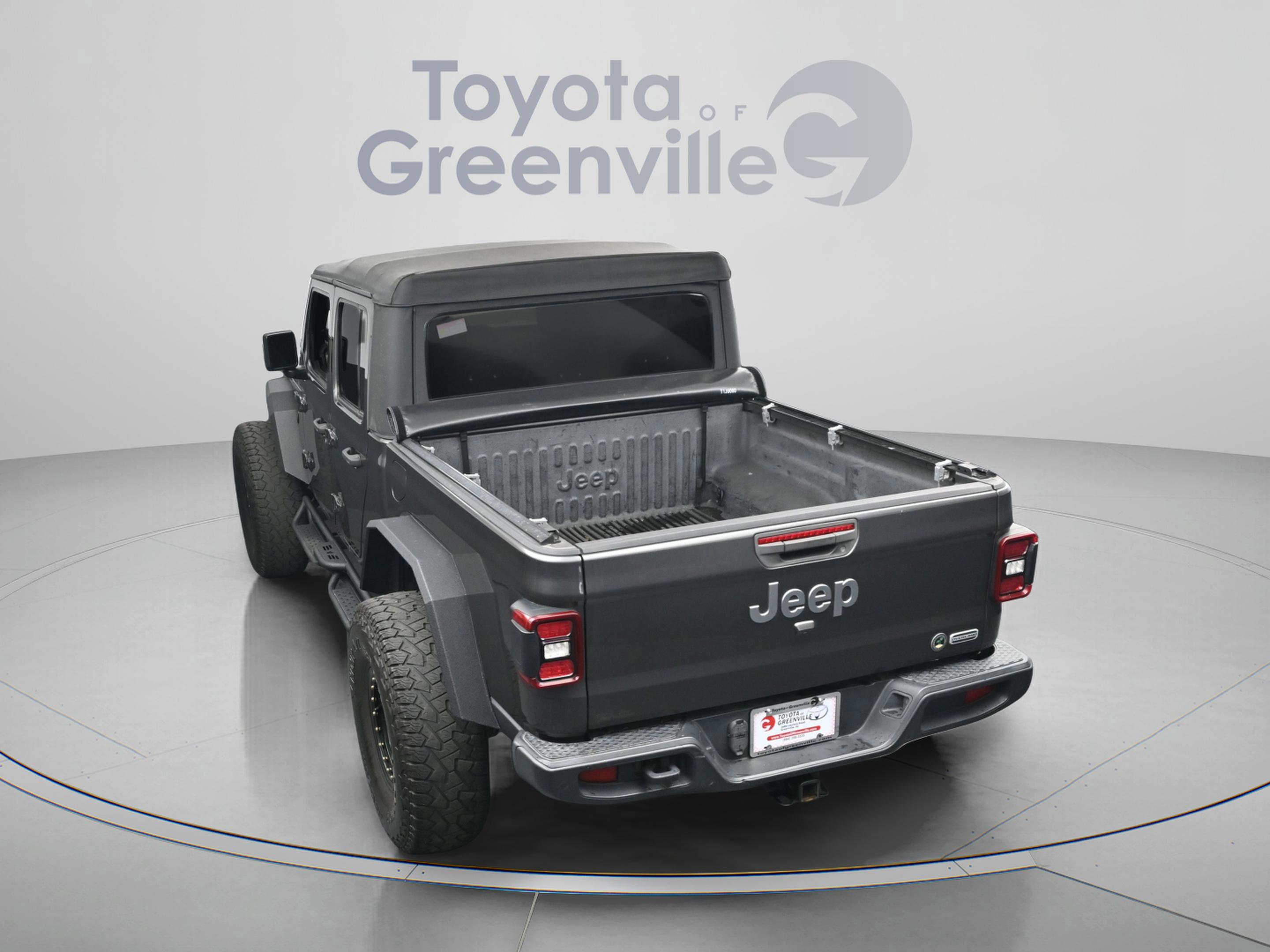 Used 2021 Jeep Gladiator Overland w/ Safety Group AWD/4WD image 11