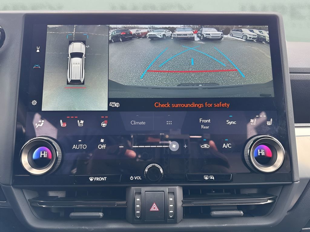 Used 2024 Lexus GX 550 w/ Cold Area Package AWD/4WD image 23
