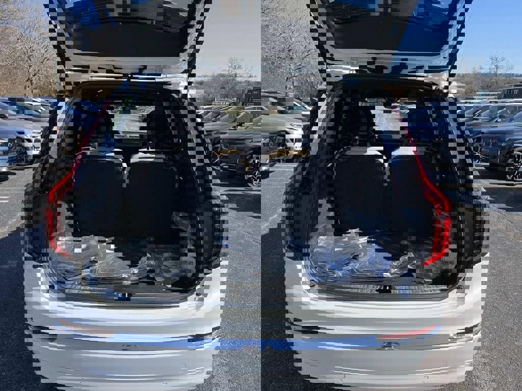 New 2026 Volvo XC90 T8 Ultra w/ Lounge Package AWD/4WD image 12