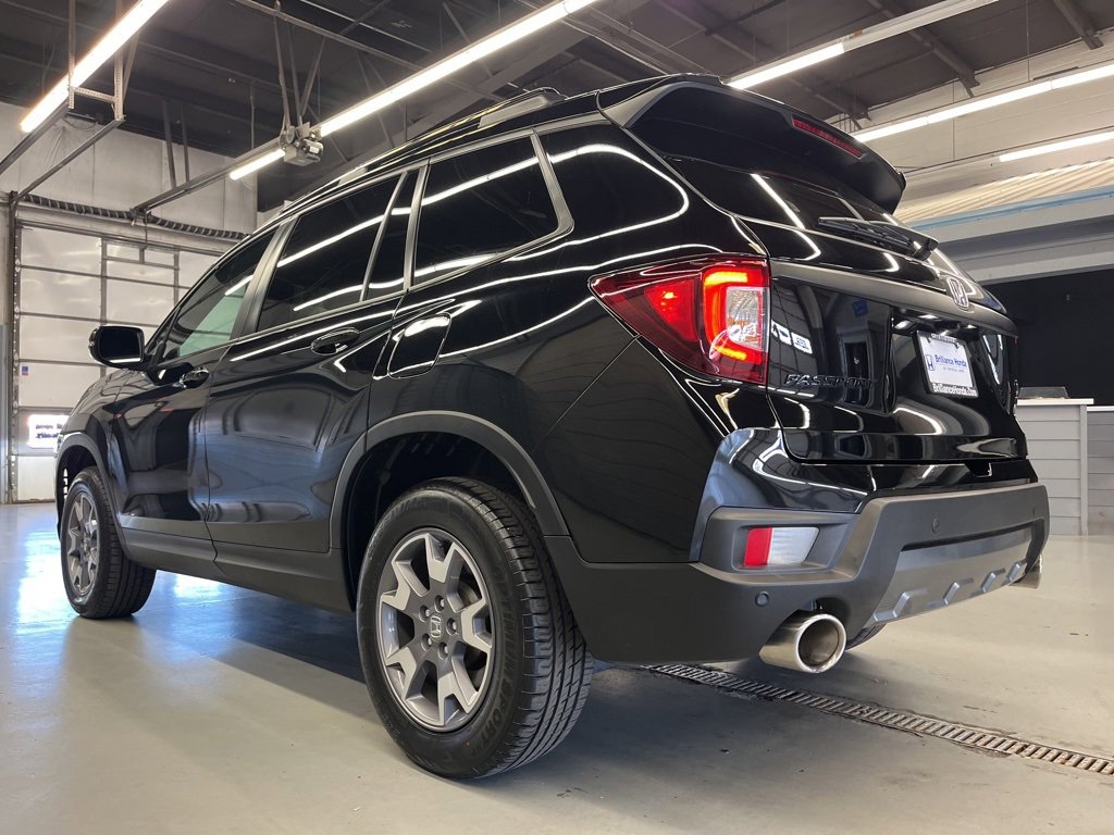 Used 2022 Honda Passport TrailSport image 5
