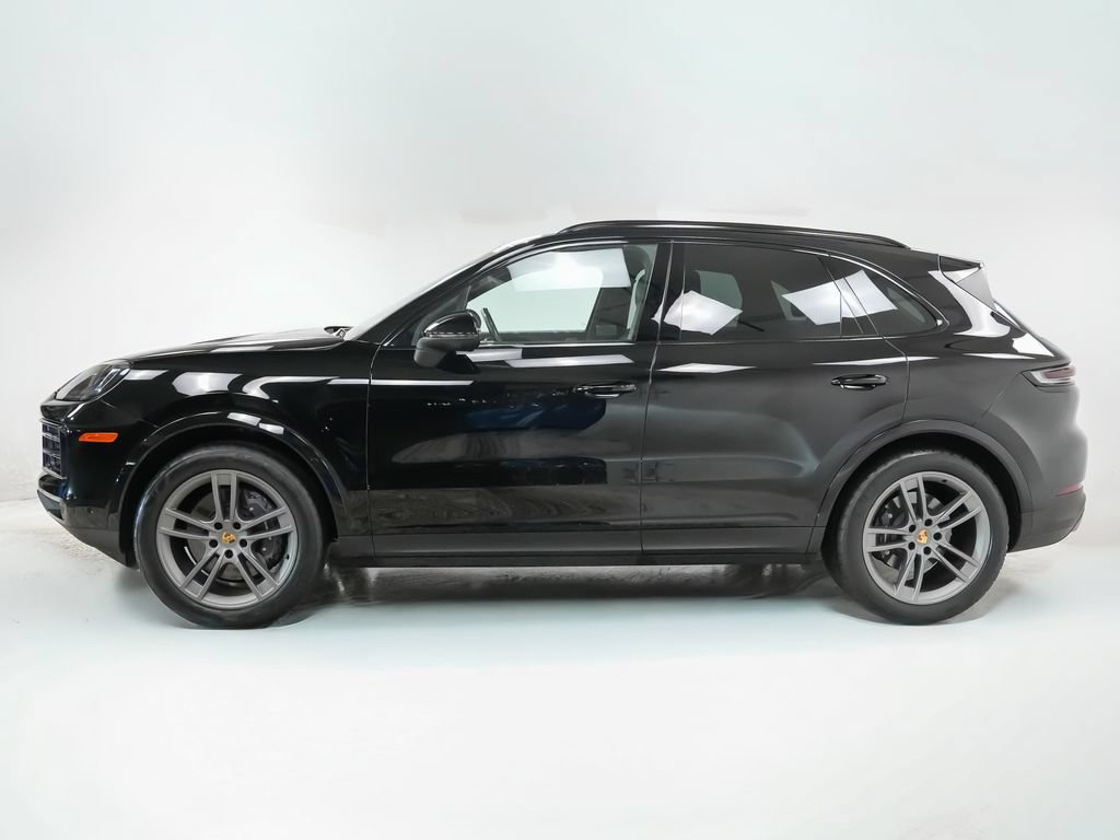 Certified 2024 Porsche Cayenne AWD/4WD image 2